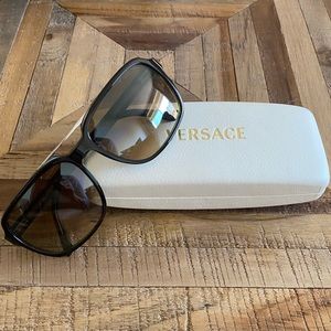 Versace 4152 sunglasses